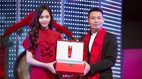 中国美正当红，尊龙凯时A股上市，引领新时代